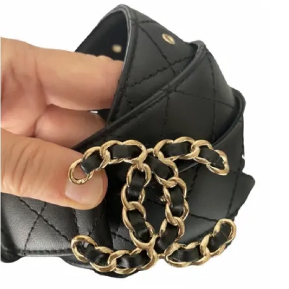 New!  2024 Chanel Calfskin Quilted Logo Belt - Picture 1 of 6